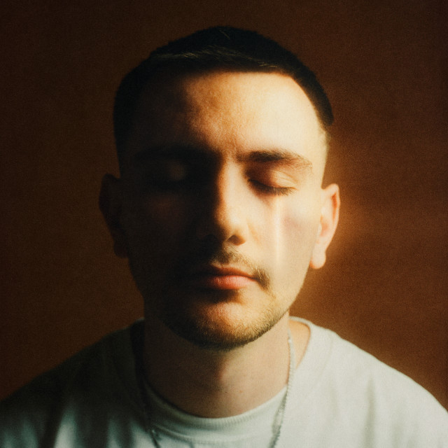 Pochette de l’album de Hulvey " CRY " - 13 septembre 2024 - Source Spotify